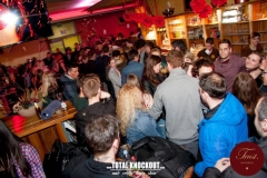 party u klubu