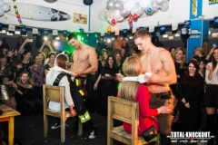 Total-knockout-striptiz-famous-79